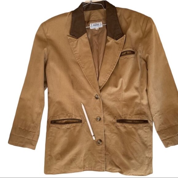 VINTAGE OVERSIZED TAN BLAZER MADE IN HONG KONG WOMEN SIZE LARGE - Picture 8 of 10